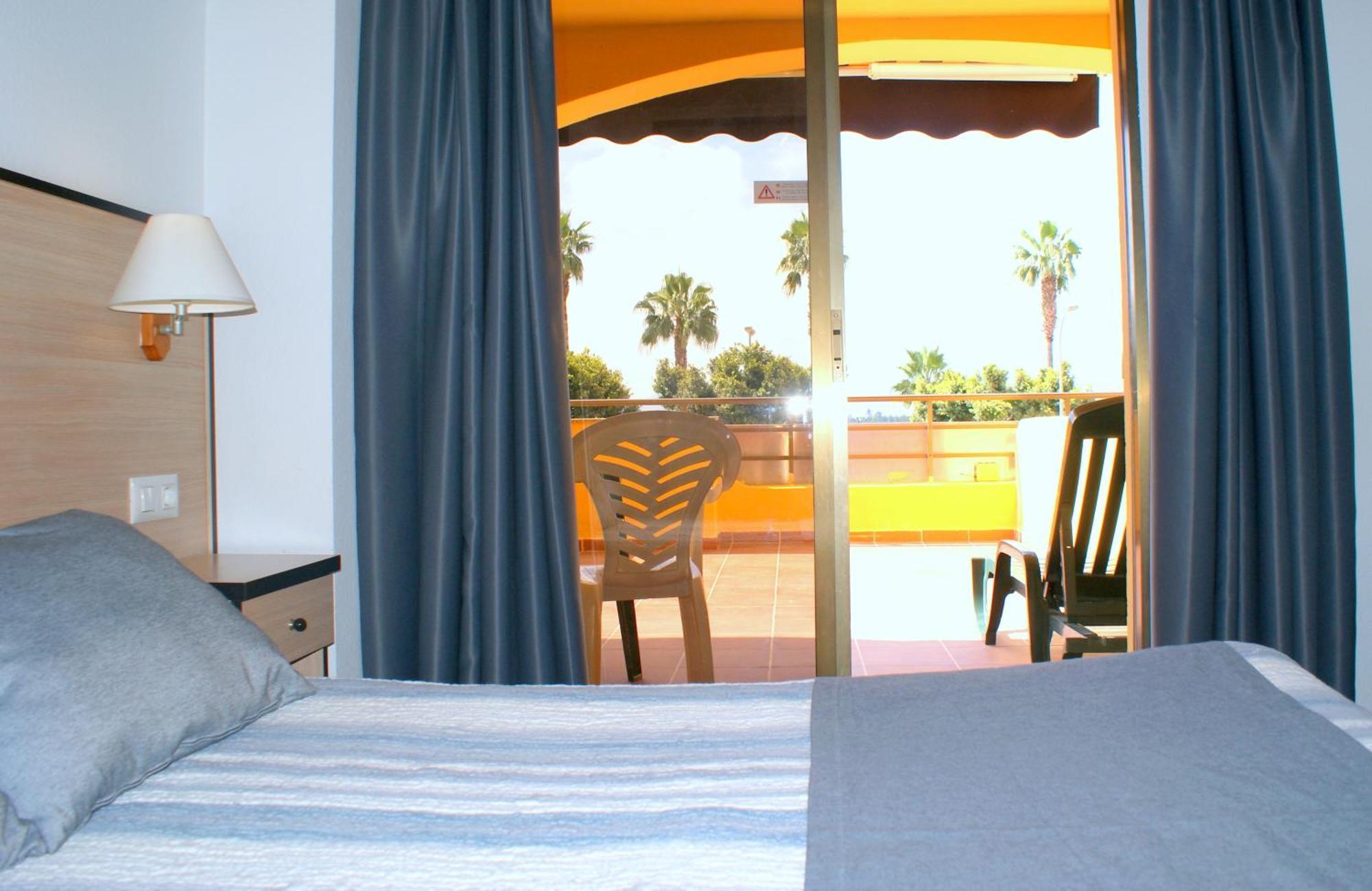 Hotel Carabela 2 Cullera Exterior photo